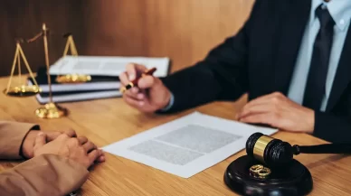 4 Tips For Navigating The Financial Aspect Of Divorce With The Help Of A Lawyer